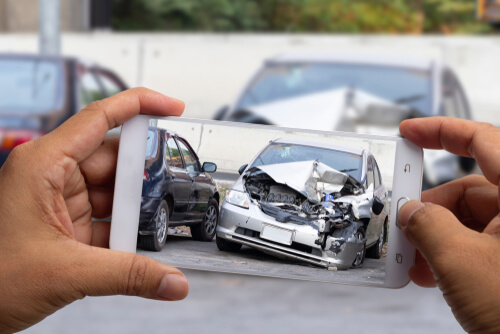 taking photos of car accident damage